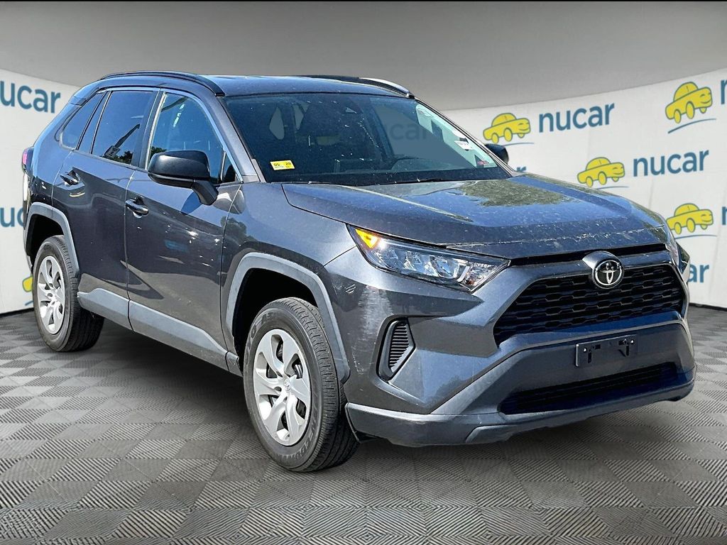 2020 Toyota RAV4 LE