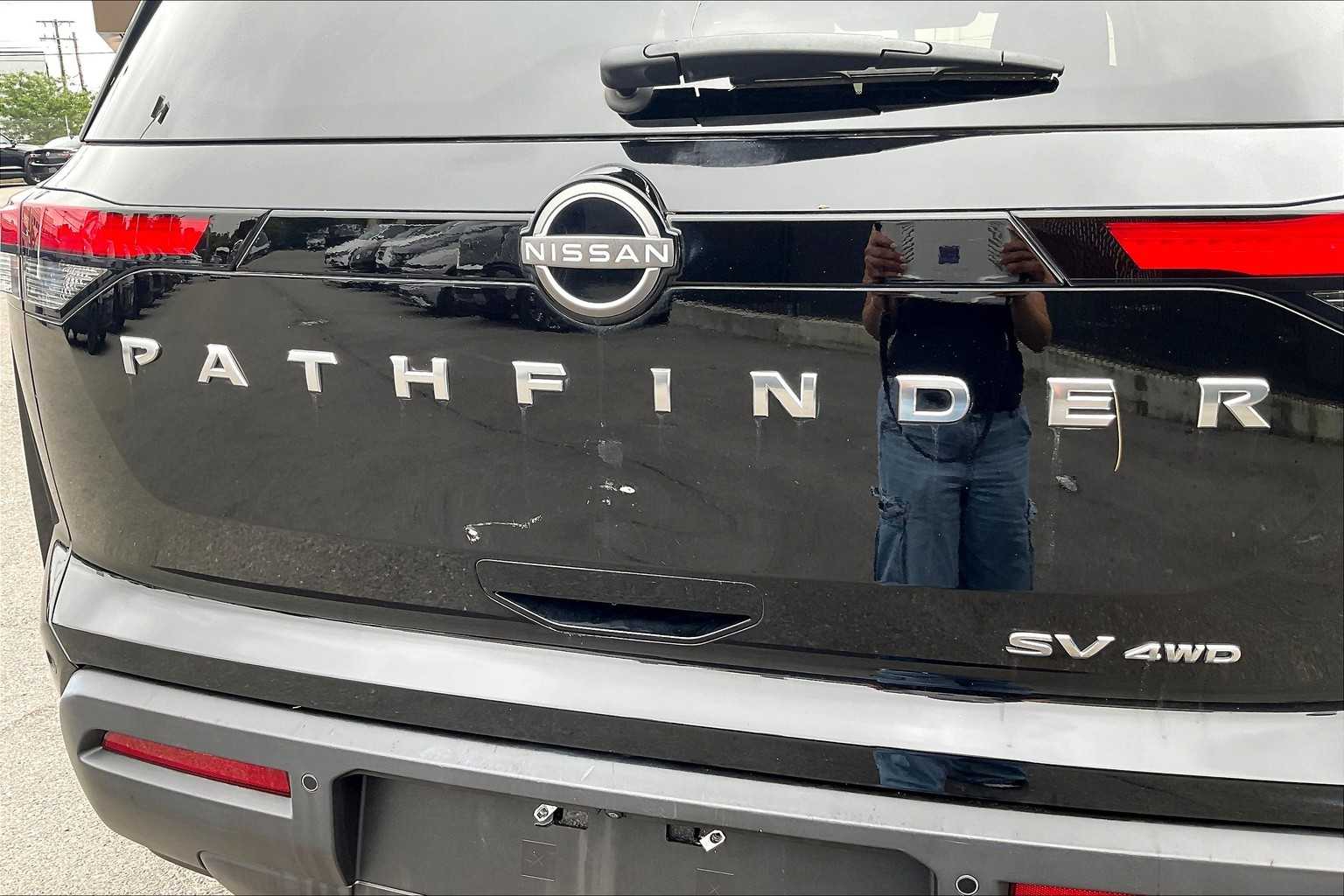 2022 Nissan Pathfinder SV - Photo 28