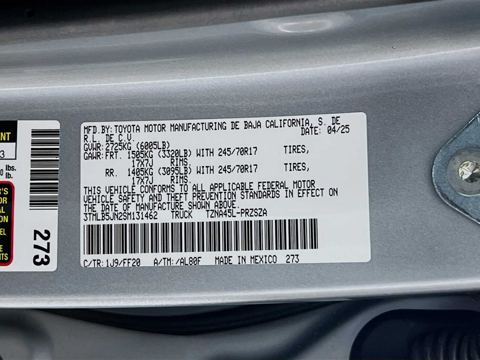2025 Toyota Tacoma SR5 - Photo 19