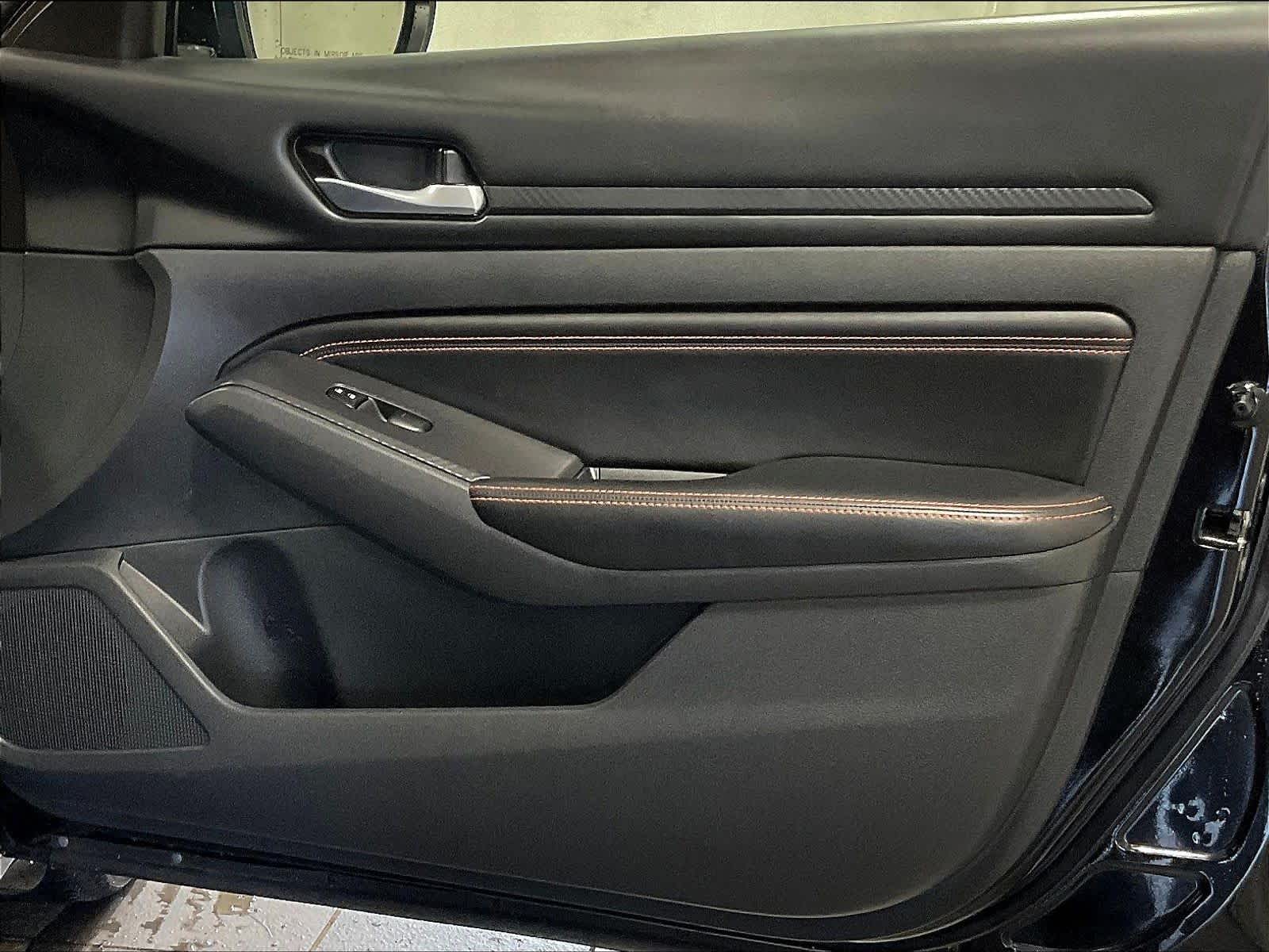 2022 Nissan Altima 2.5 SR - Photo 12