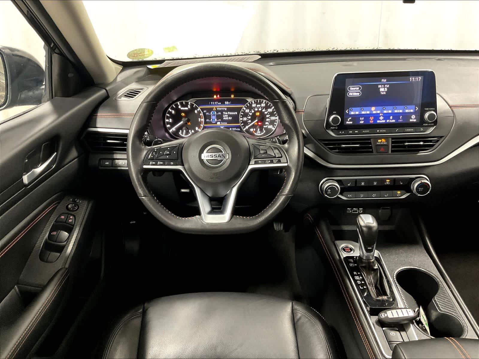 2022 Nissan Altima 2.5 SR - Photo 17