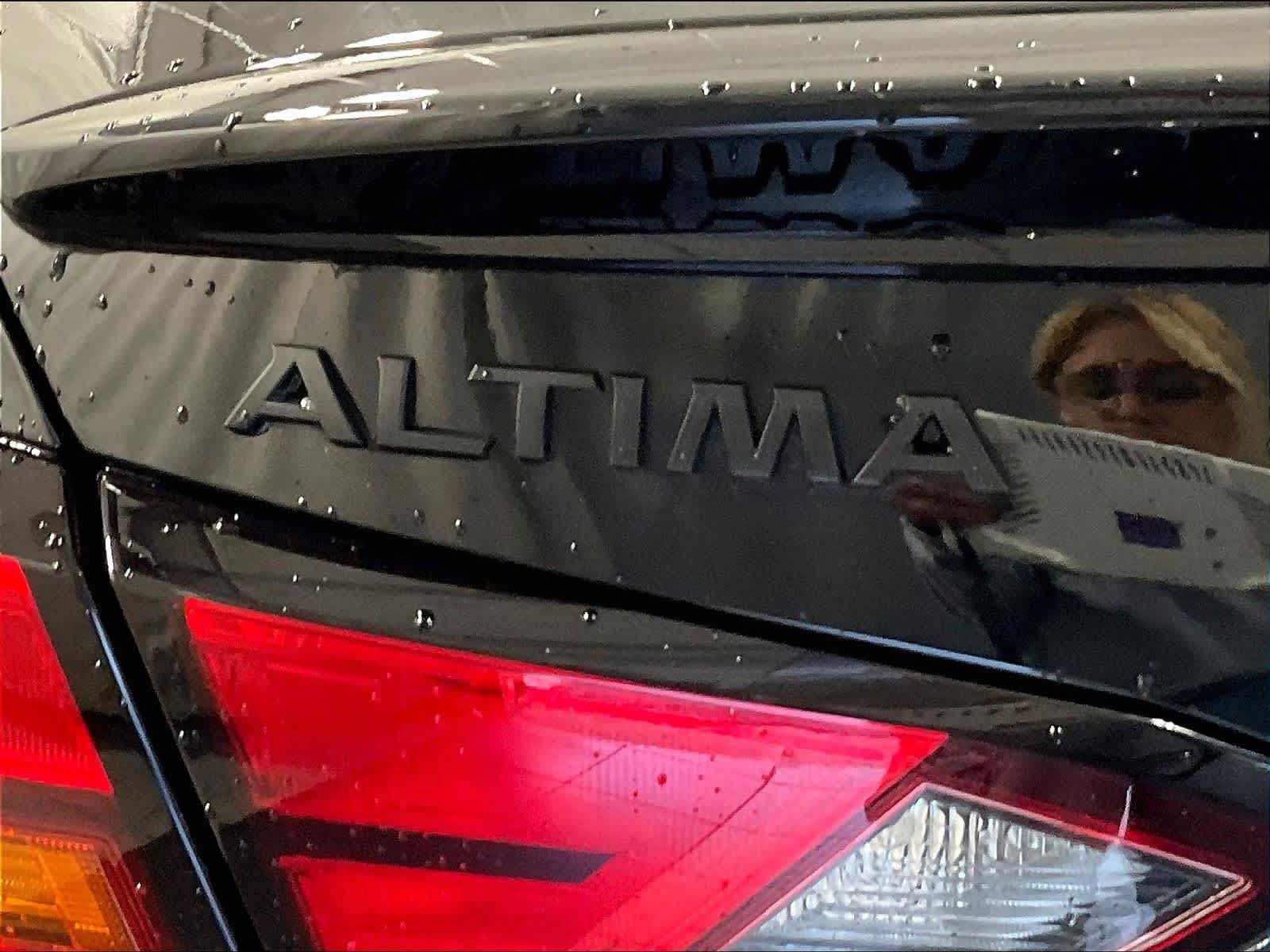 2022 Nissan Altima 2.5 SR - Photo 29