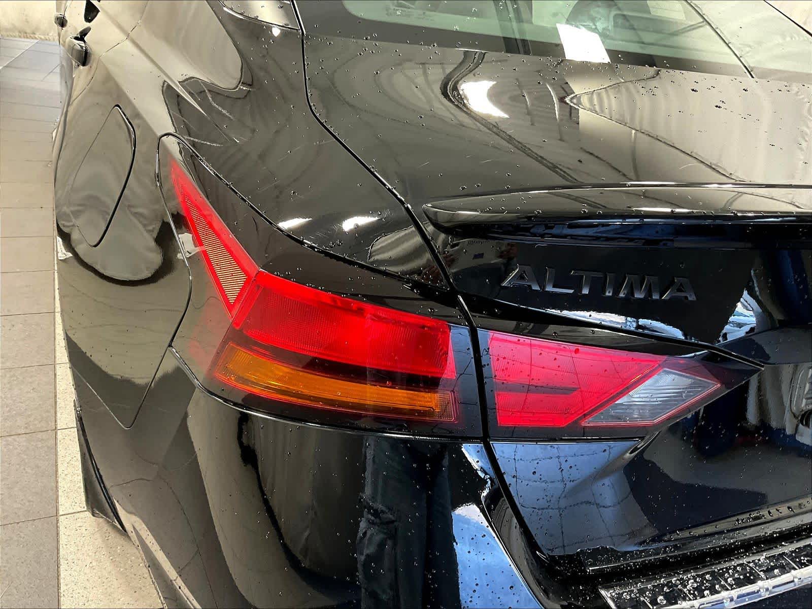 2022 Nissan Altima 2.5 SR - Photo 34