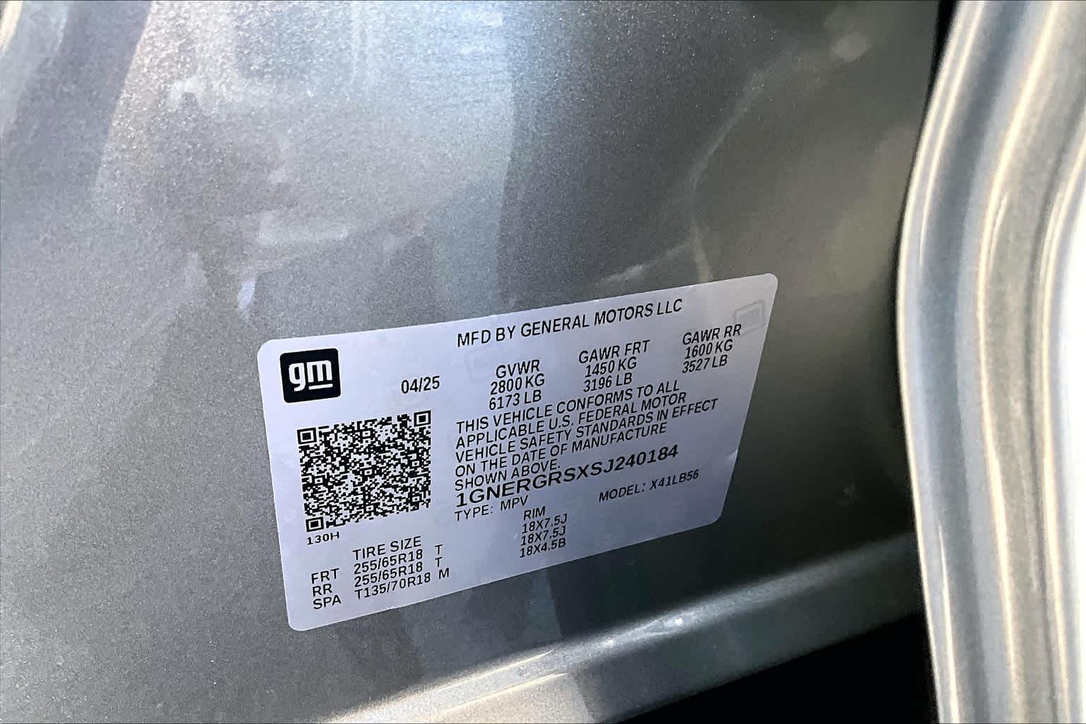 2025 Chevrolet Traverse FWD LT - Photo 17