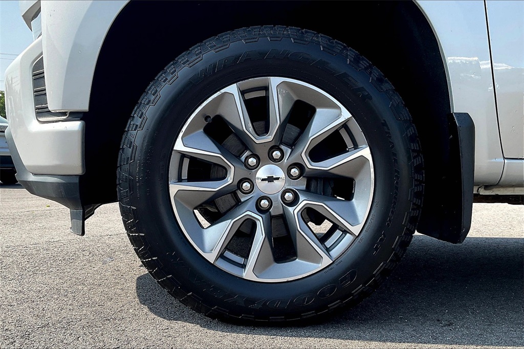 2019 Chevrolet Silverado 1500 RST - Photo 21