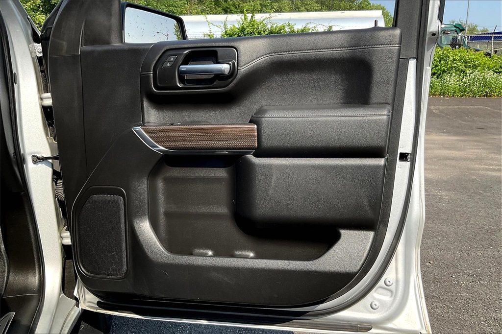 2019 Chevrolet Silverado 1500 RST - Photo 25