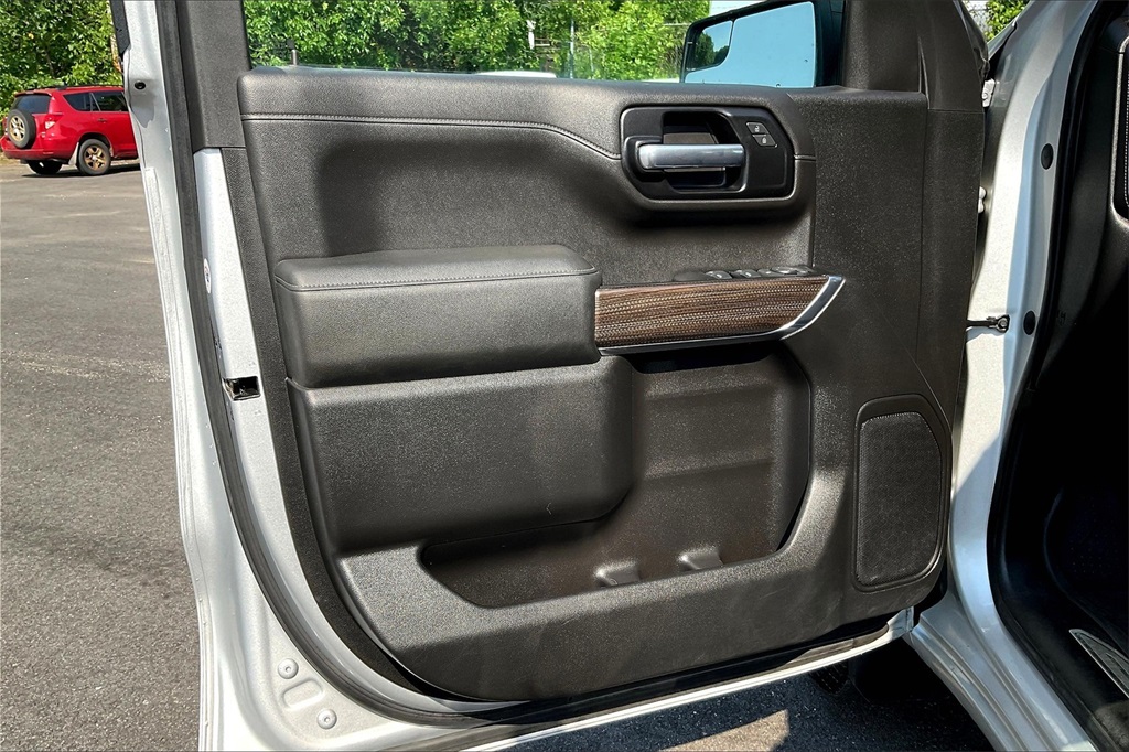 2019 Chevrolet Silverado 1500 RST - Photo 9