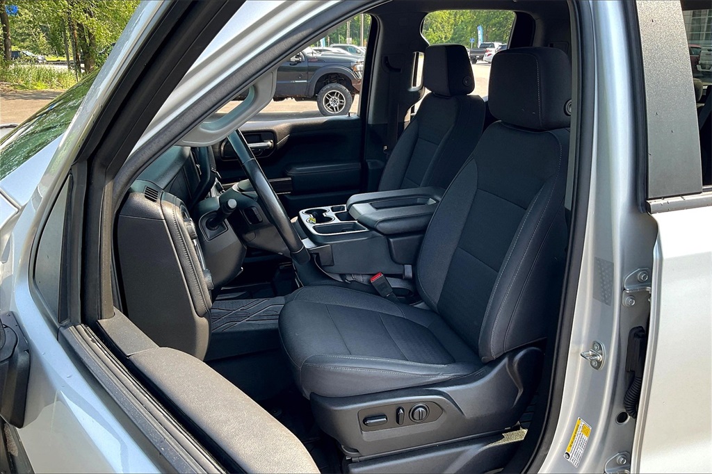 2019 Chevrolet Silverado 1500 RST - Photo 10