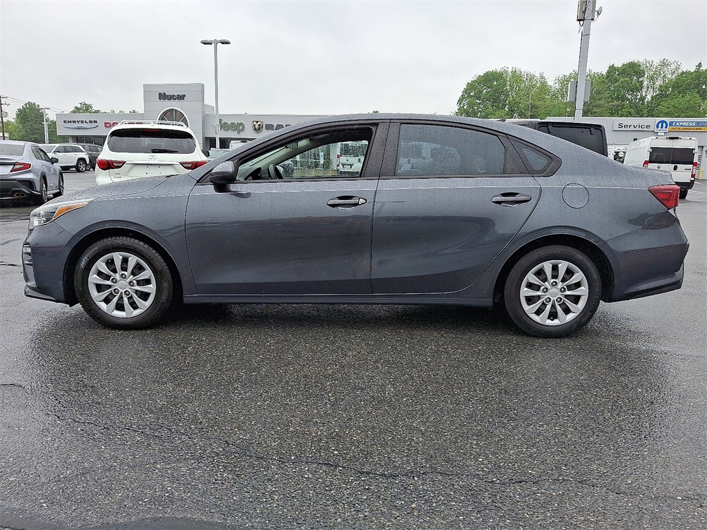 2021 Kia Forte FE - Photo 4