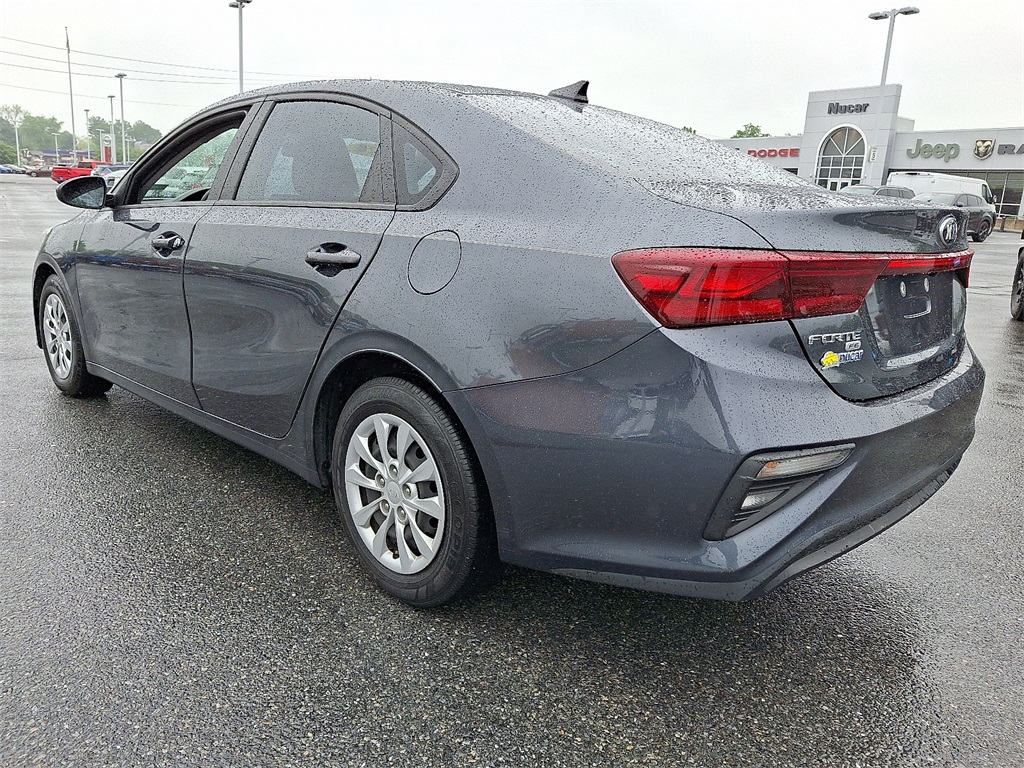 2021 Kia Forte FE - Photo 5