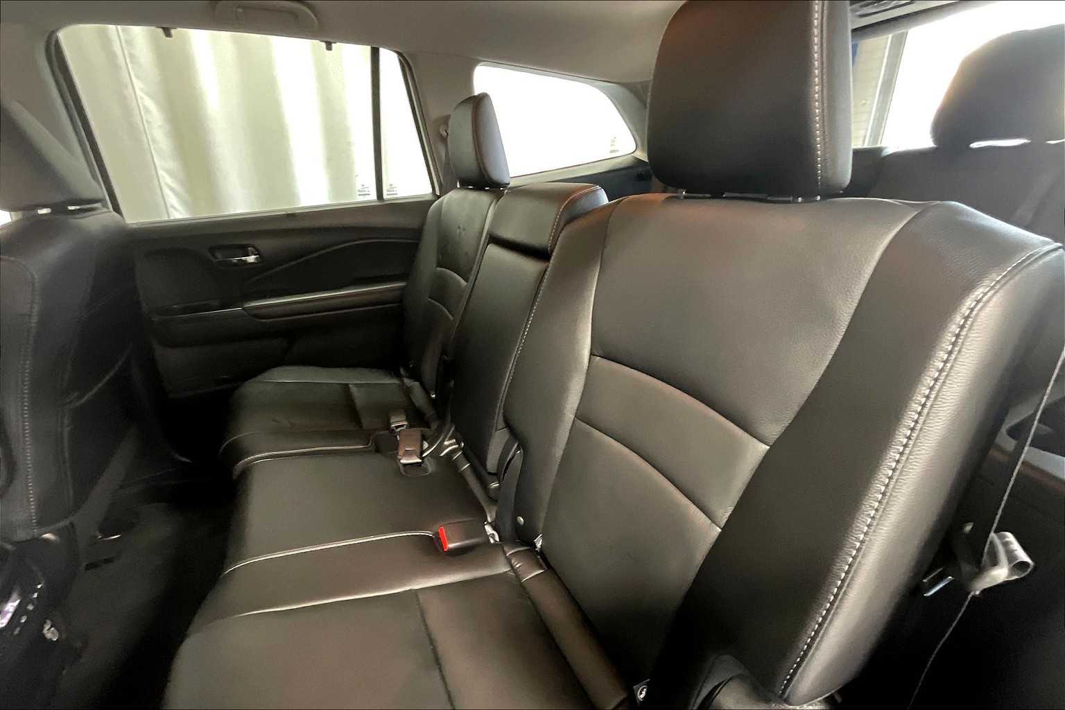 2022 Honda Pilot EX-L - Photo 15