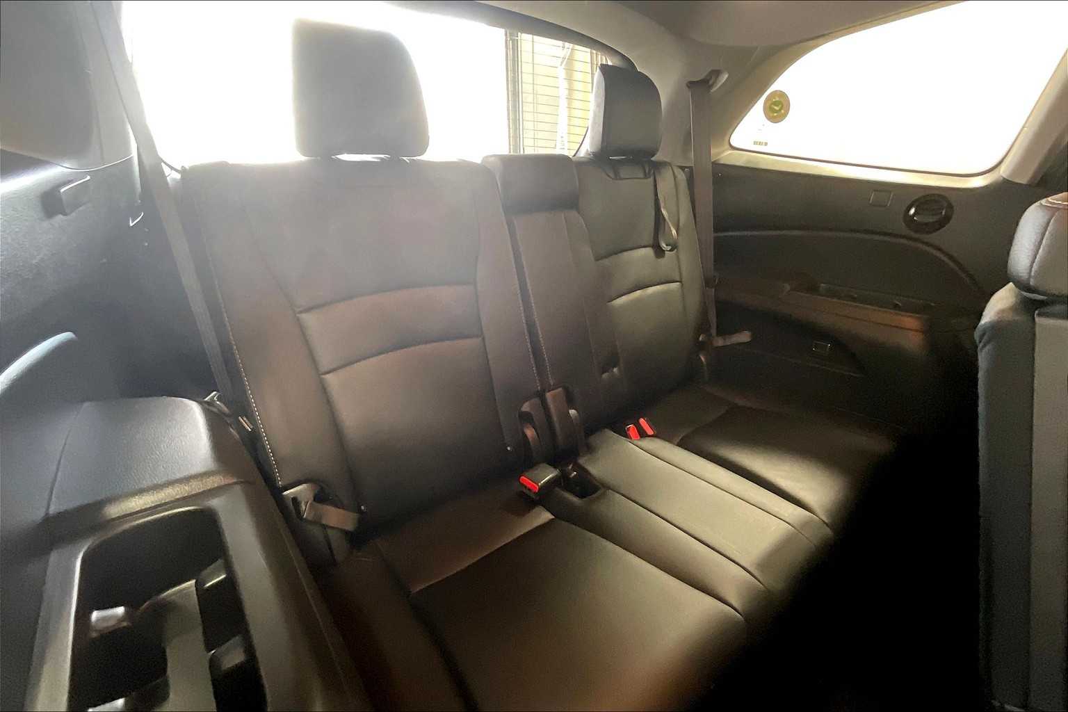 2022 Honda Pilot EX-L - Photo 17