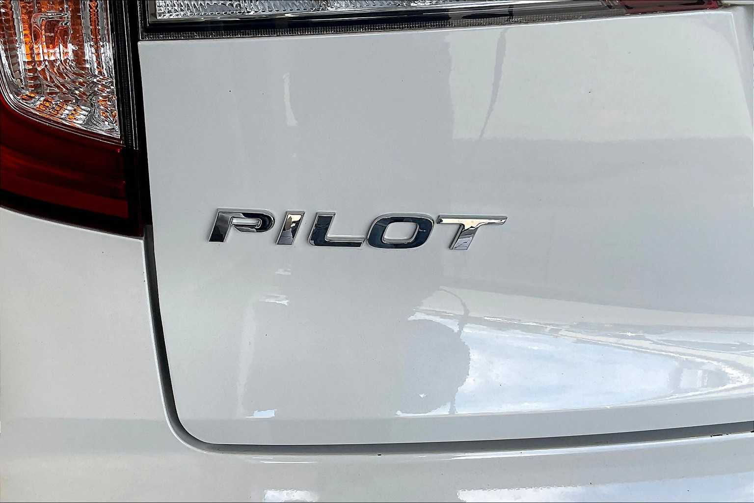 2022 Honda Pilot EX-L - Photo 30