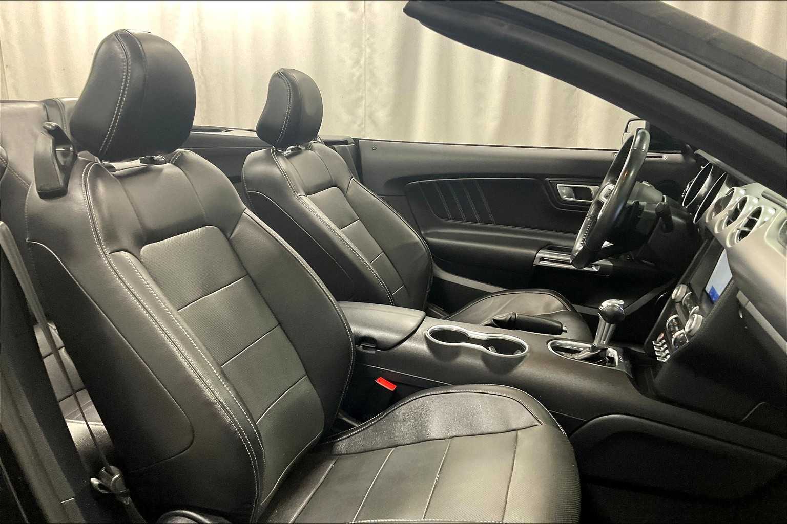 2020 Ford Mustang EcoBoost Premium - Photo 11