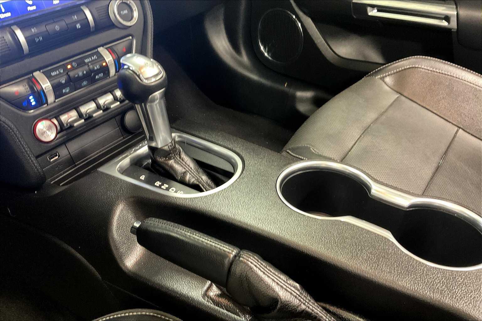 2020 Ford Mustang EcoBoost Premium - Photo 20