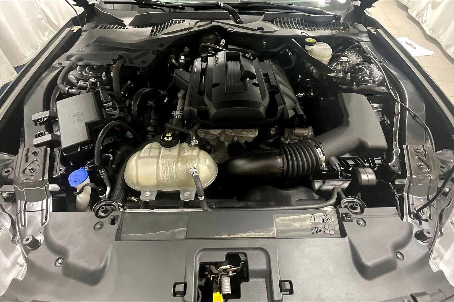 2020 Ford Mustang EcoBoost Premium - Photo 29