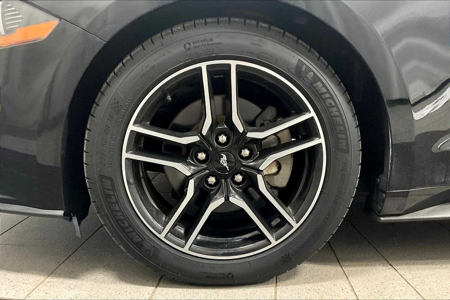 2020 Ford Mustang EcoBoost Premium - Photo 7