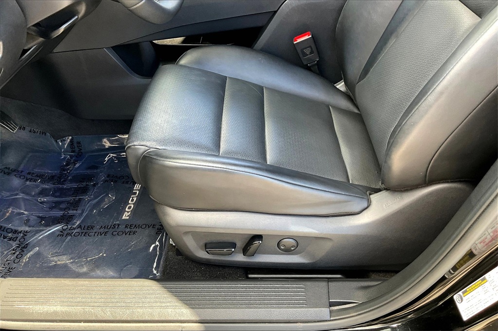 2022 Nissan Rogue SV - Photo 35