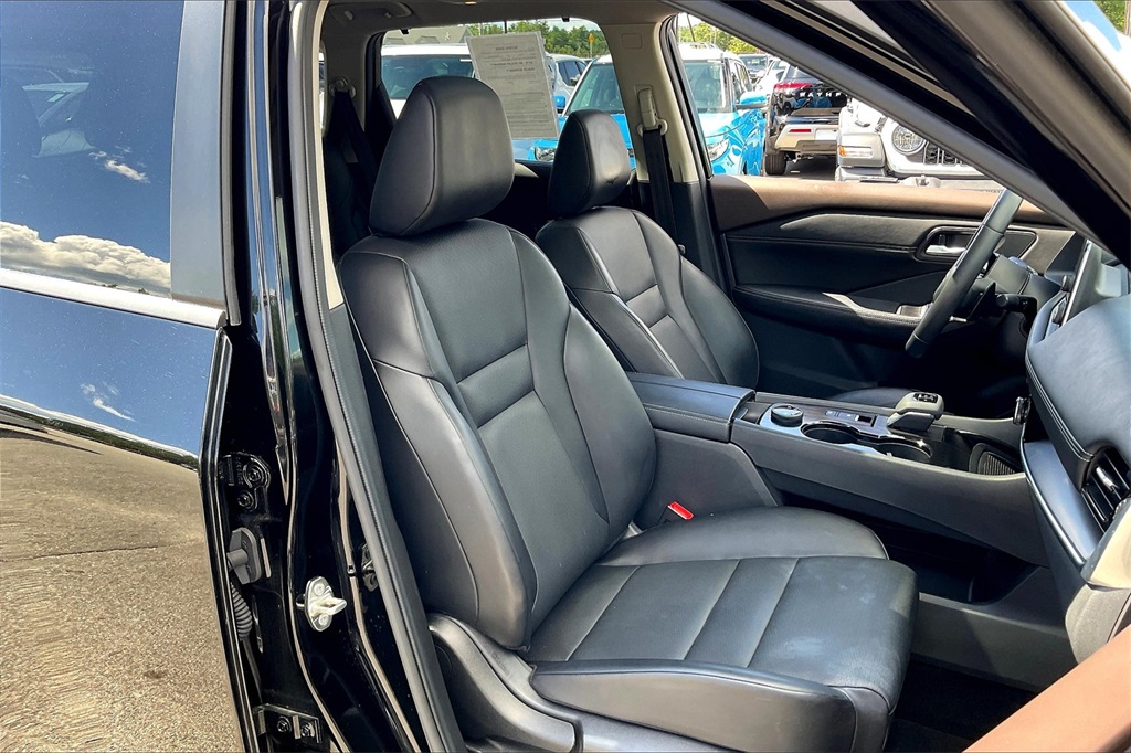 2022 Nissan Rogue SV - Photo 10