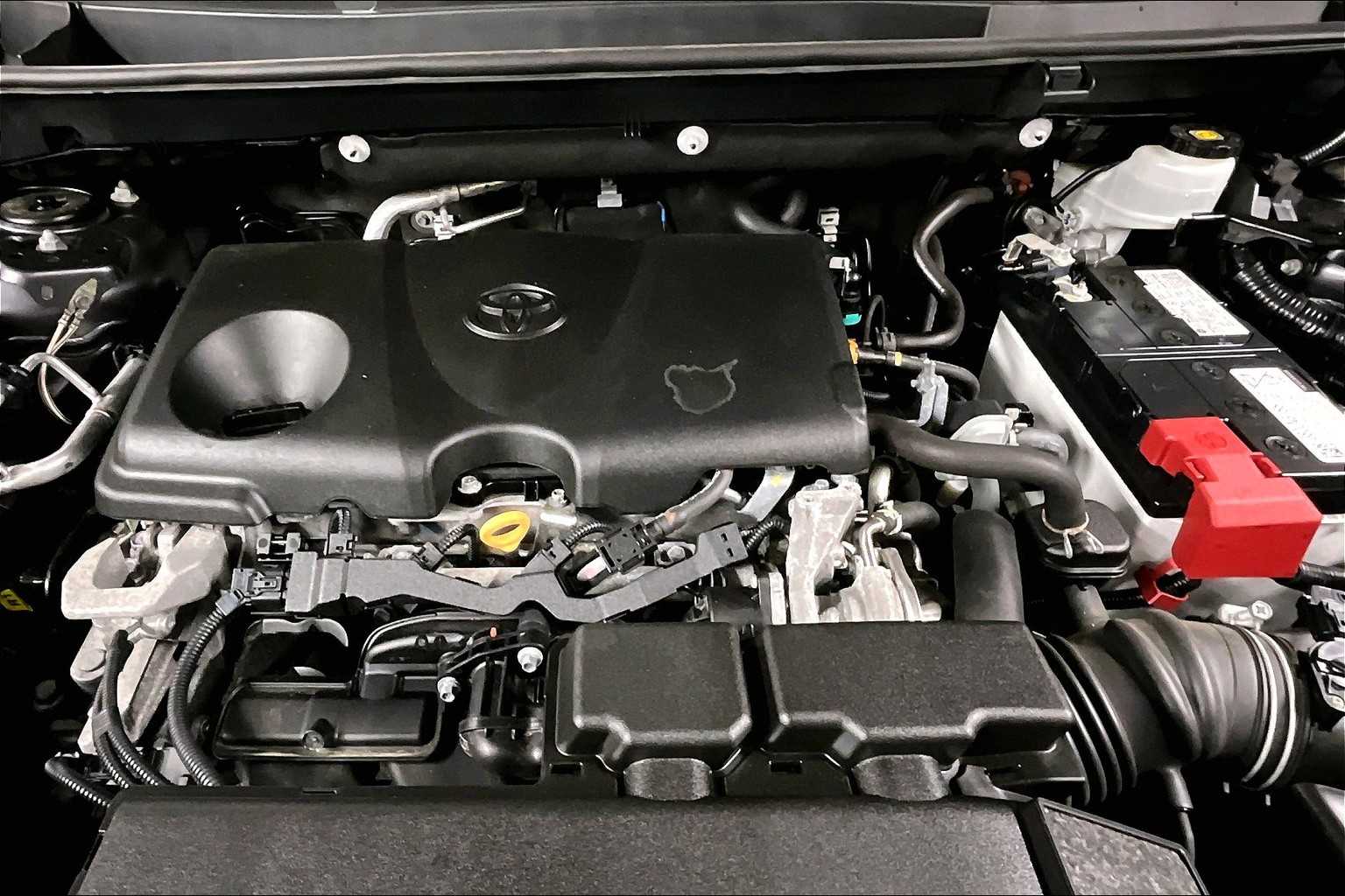 2021 Toyota RAV4 XLE - Photo 30