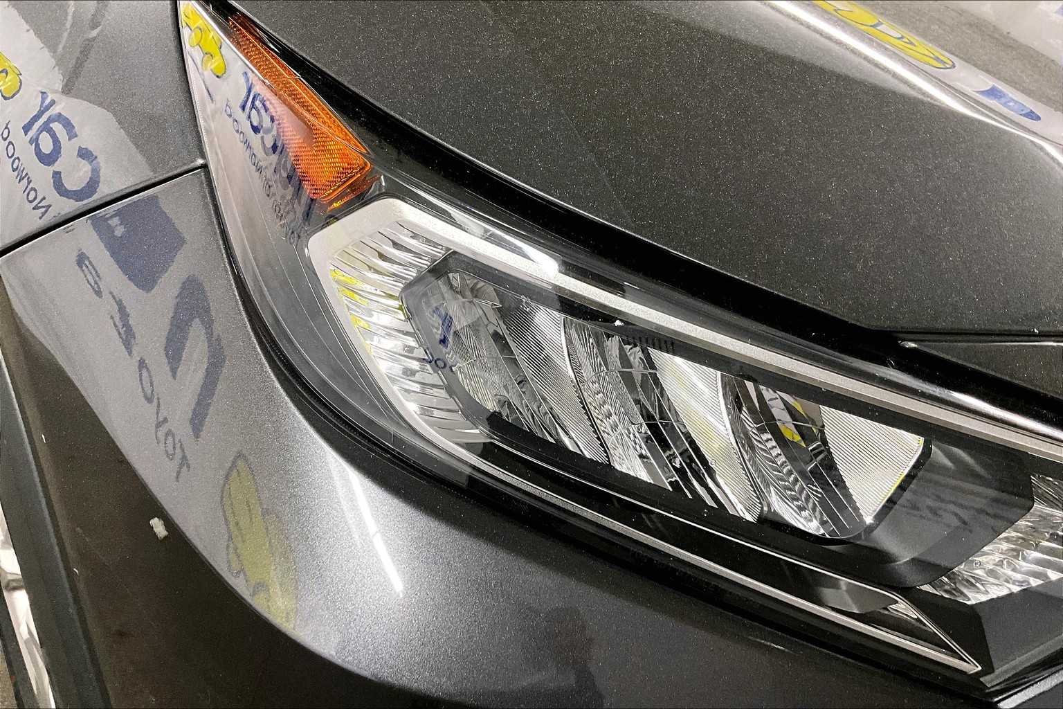 2021 Toyota RAV4 XLE - Photo 33