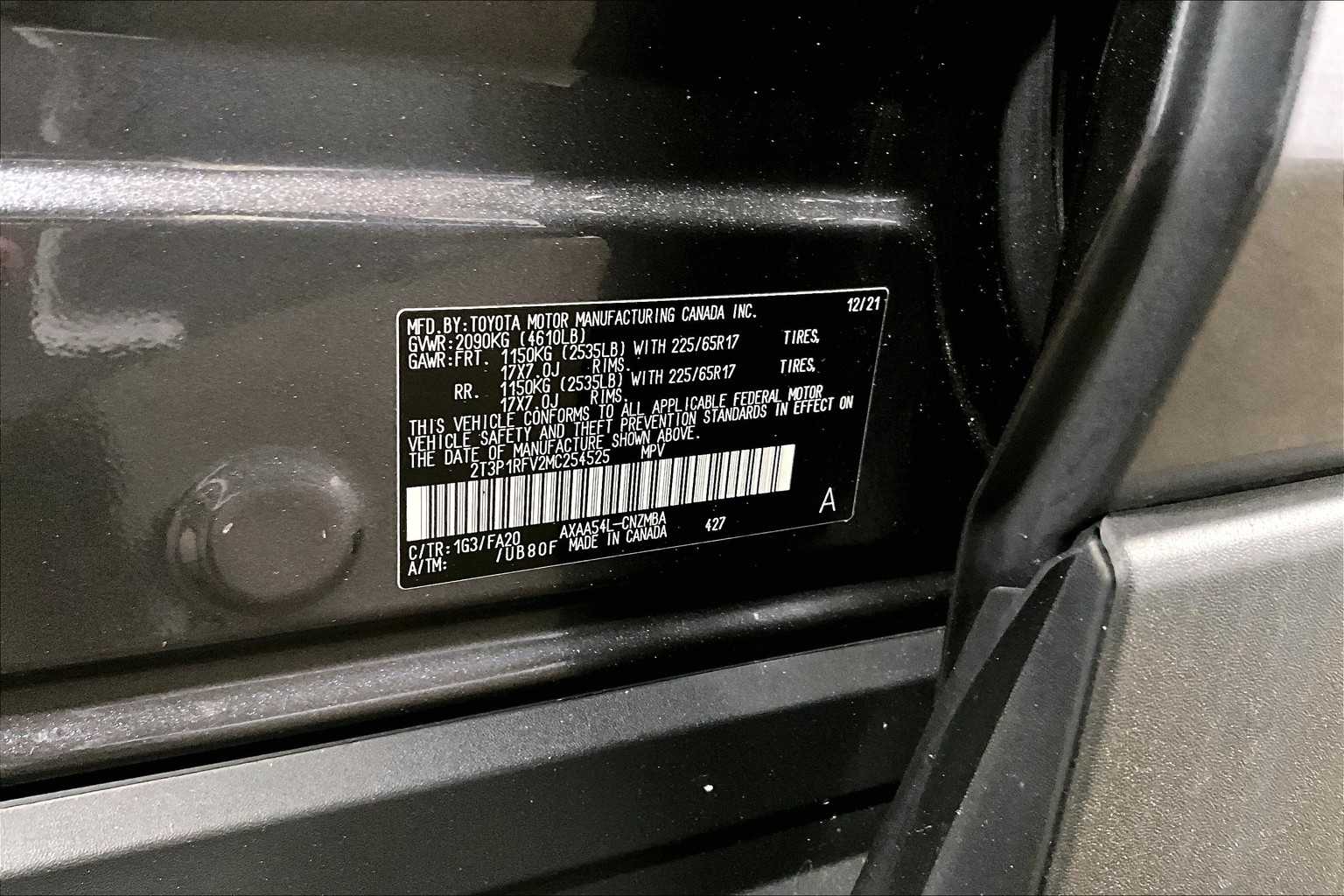 2021 Toyota RAV4 XLE - Photo 35