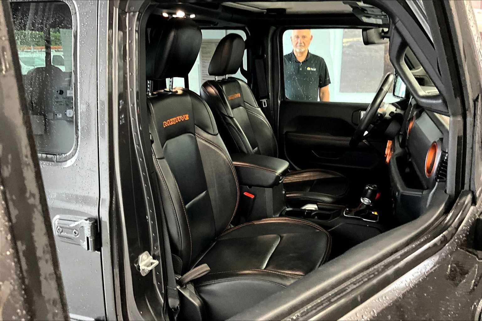 2021 Jeep Gladiator Mojave - Photo 11