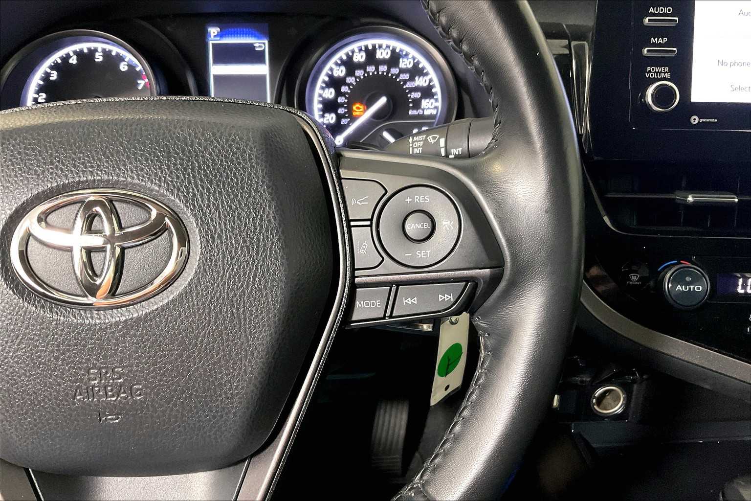 2022 Toyota Camry SE - Photo 23