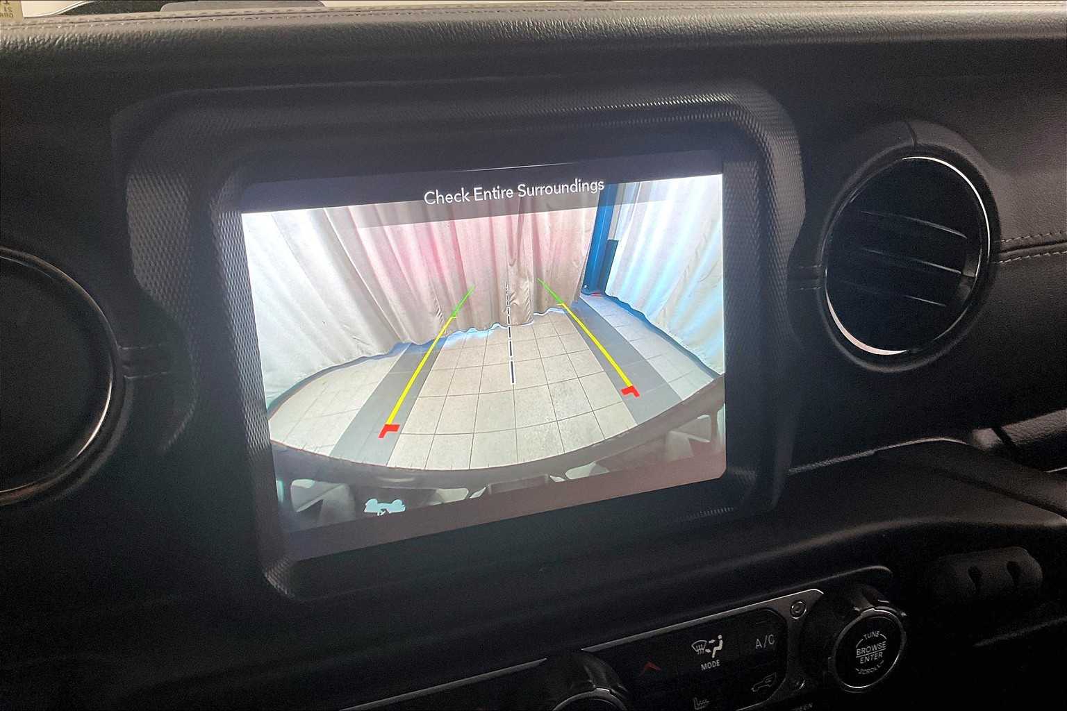 2021 Jeep Wrangler Unlimited Sahara High Altitude - Photo 19