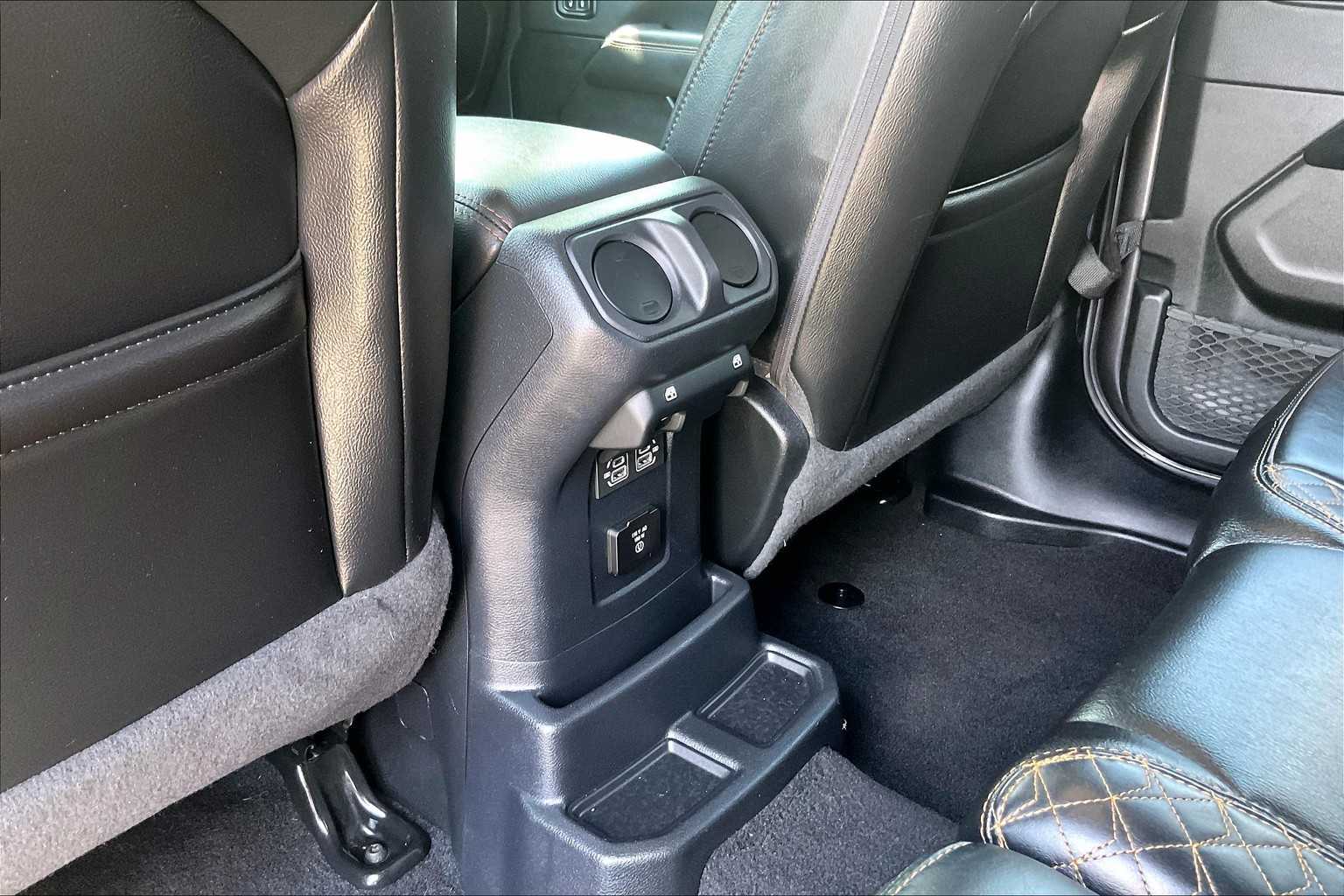 2021 Jeep Wrangler Unlimited Sahara High Altitude - Photo 27