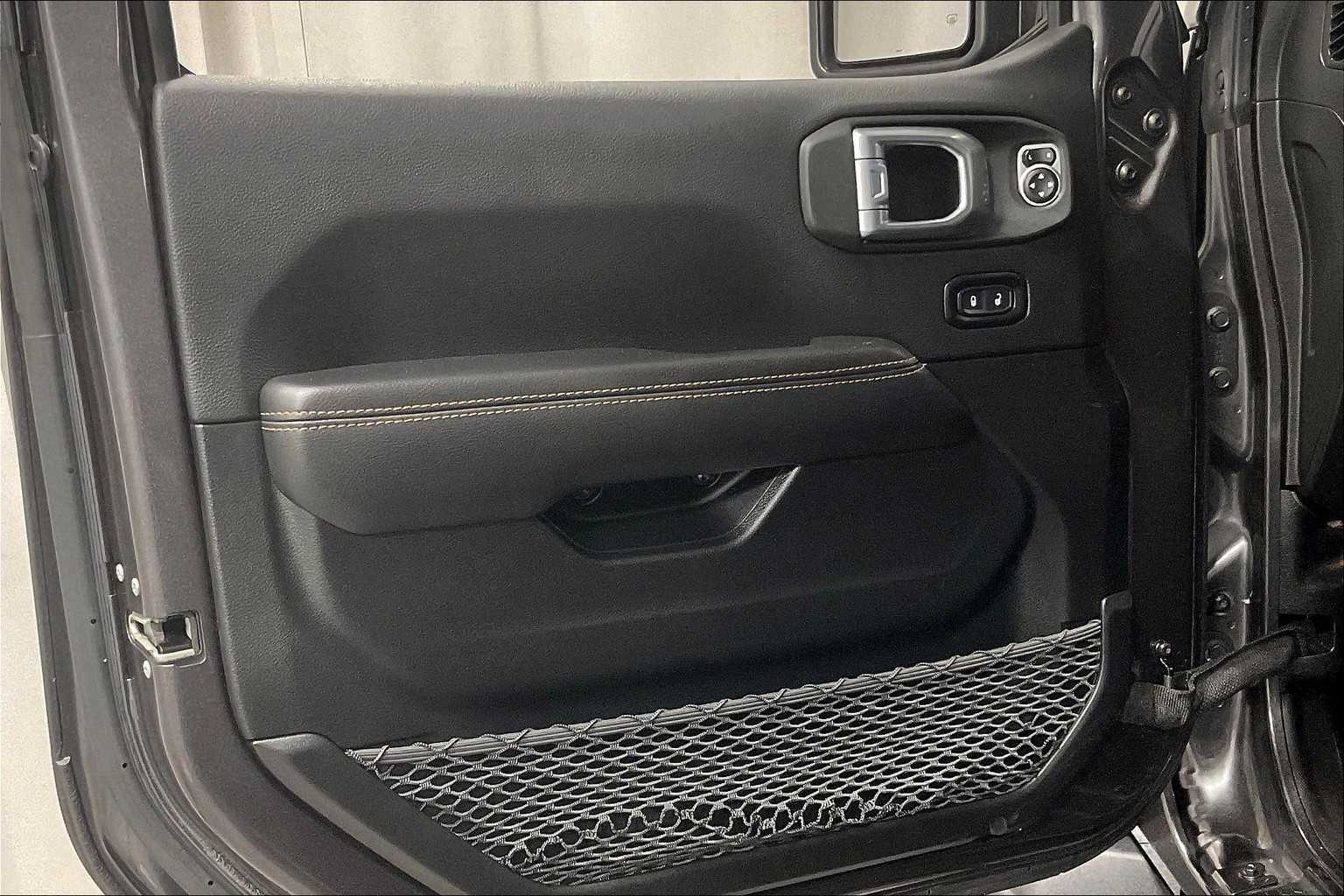 2021 Jeep Wrangler Unlimited Sahara High Altitude - Photo 9