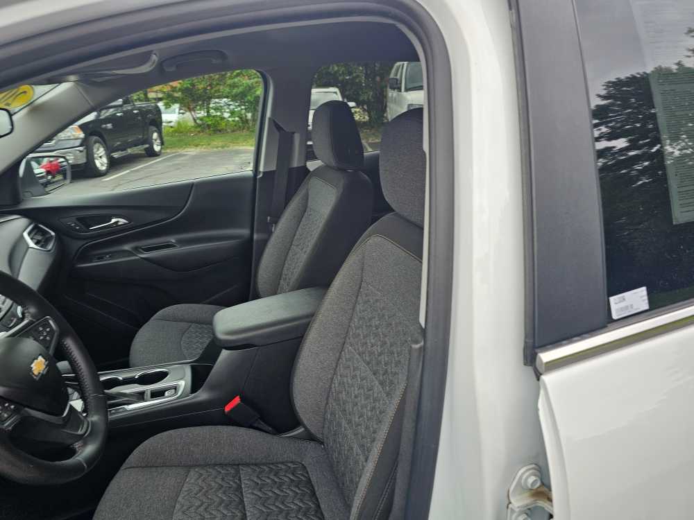 2022 Chevrolet Equinox LT - Photo 11
