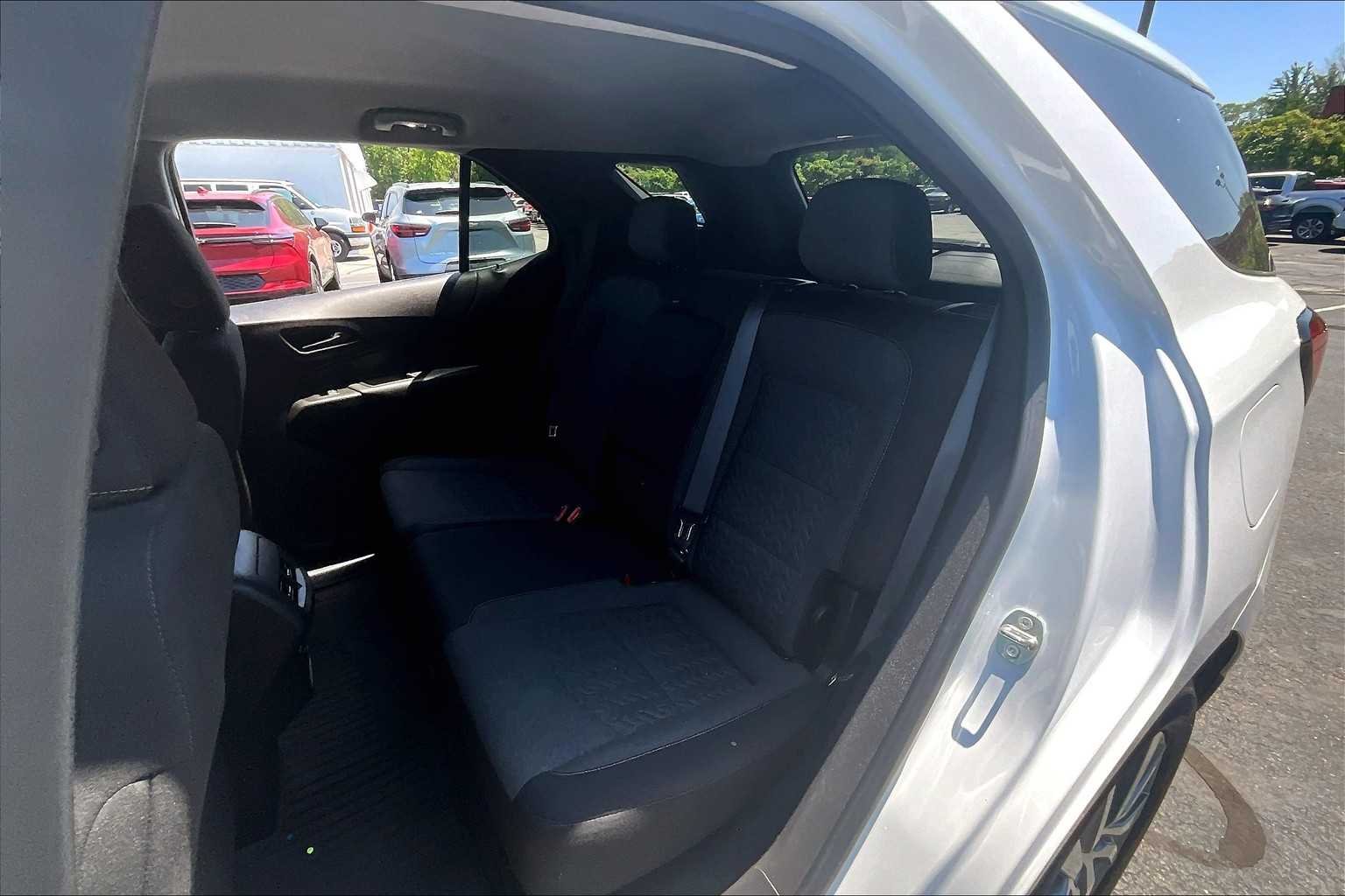 2022 Chevrolet Equinox LT - Photo 14