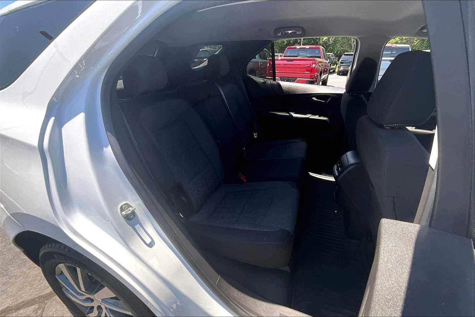 2022 Chevrolet Equinox LT - Photo 15