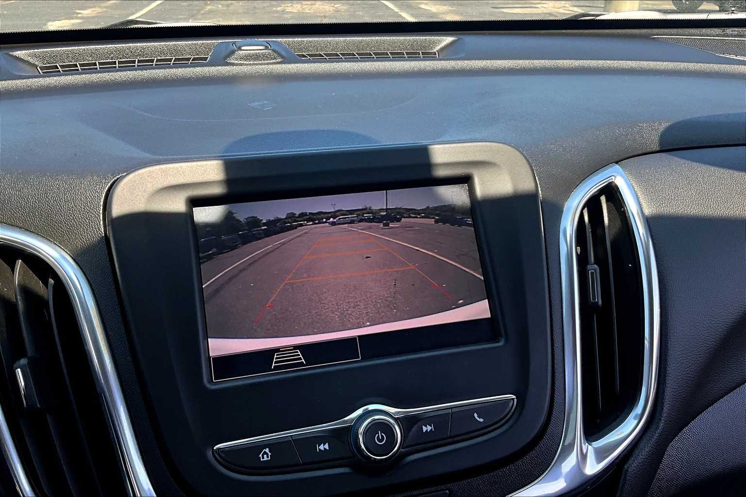 2022 Chevrolet Equinox LT - Photo 18