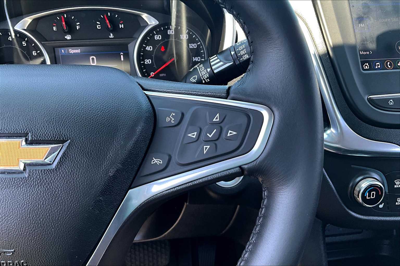 2022 Chevrolet Equinox LT - Photo 23