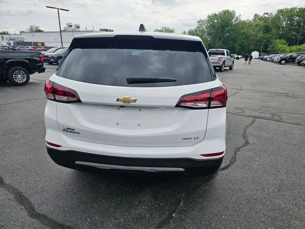 2022 Chevrolet Equinox LT - Photo 3