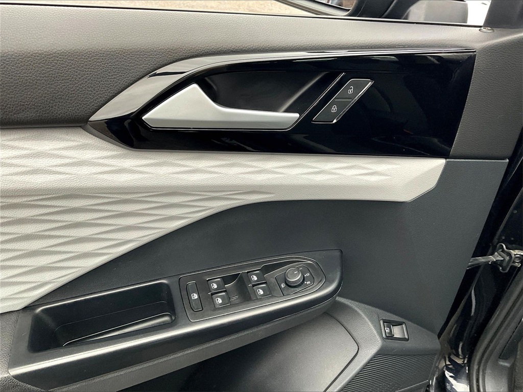 2023 Volkswagen Taos 1.5T S - Photo 34