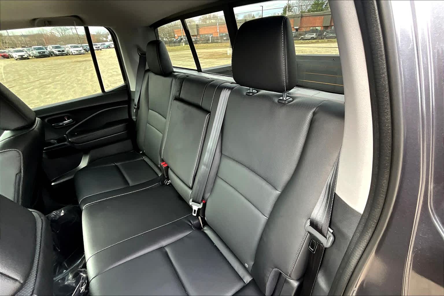 2025 Honda Ridgeline RTL+ - Photo 15