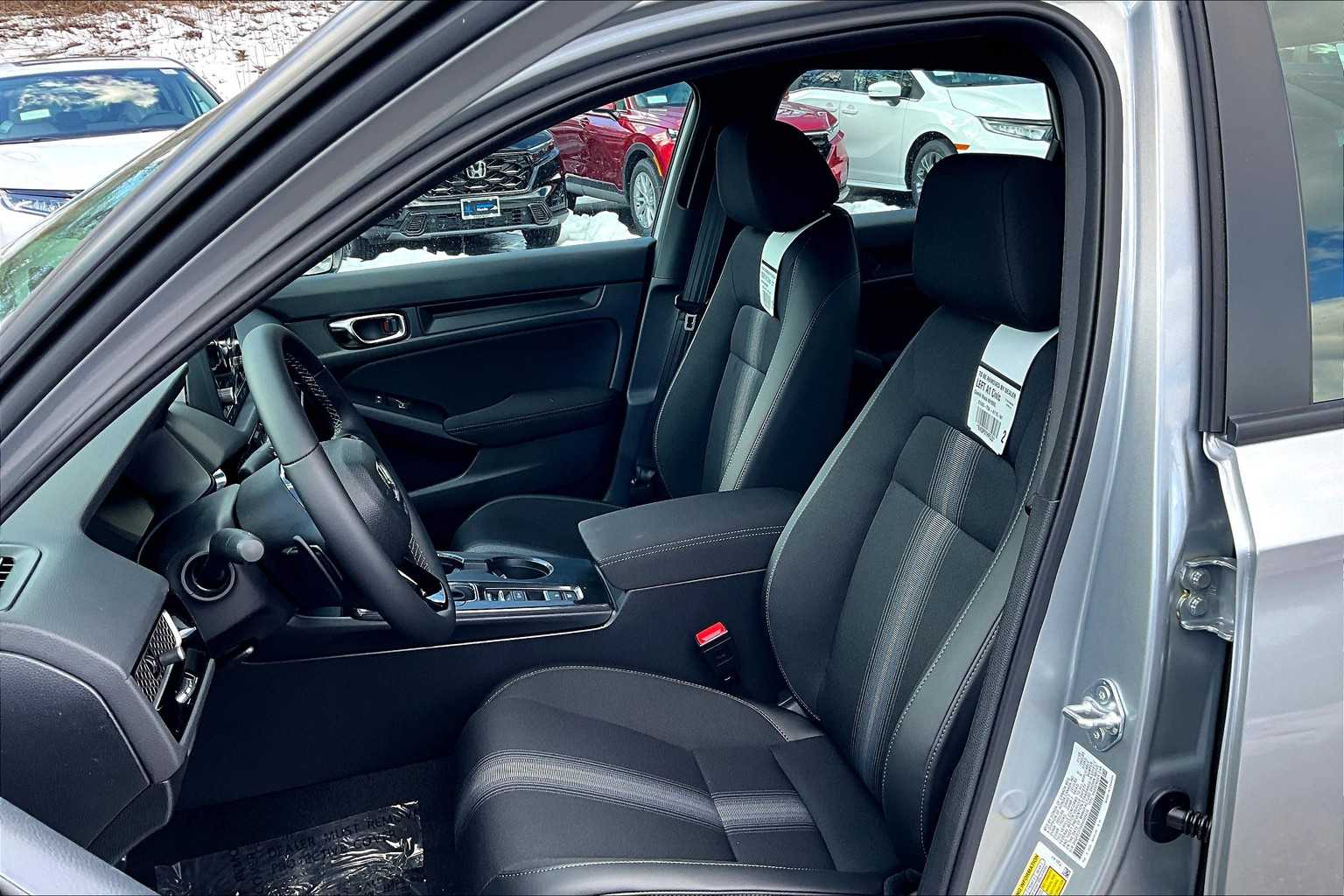 2025 Honda Civic Sport - Photo 11