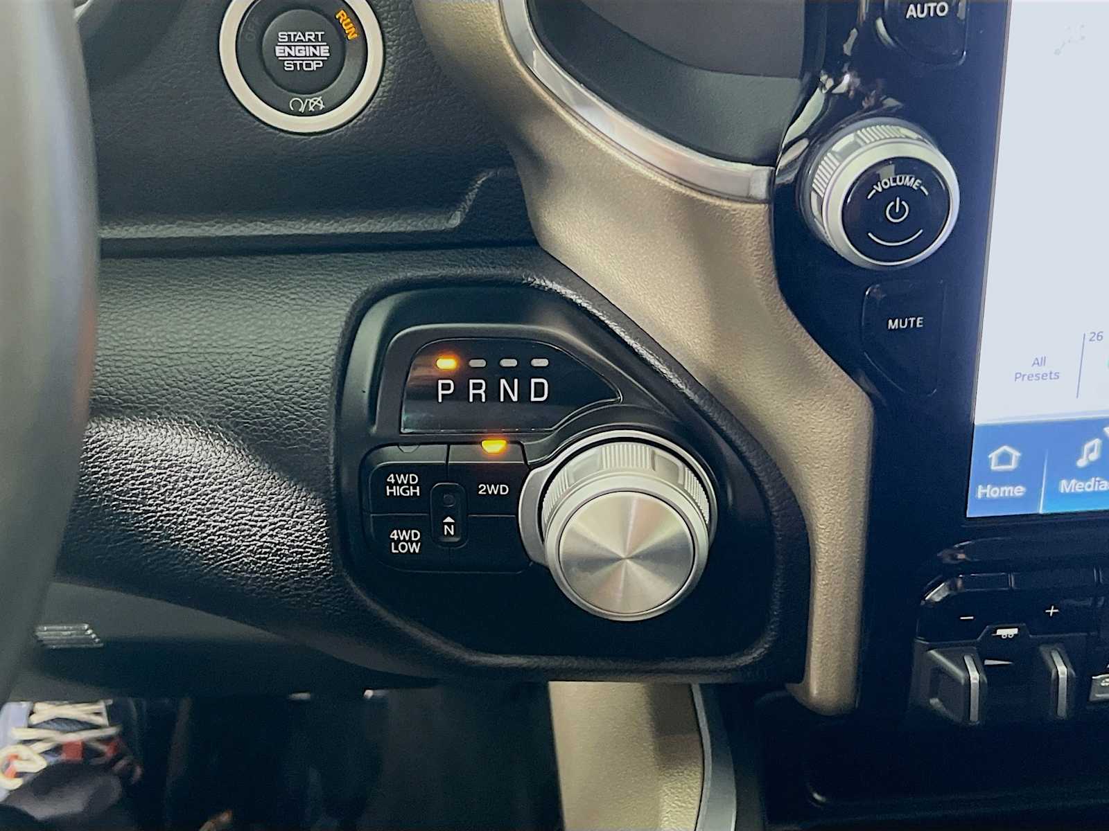 2024 Ram 2500 Laramie - Photo 17