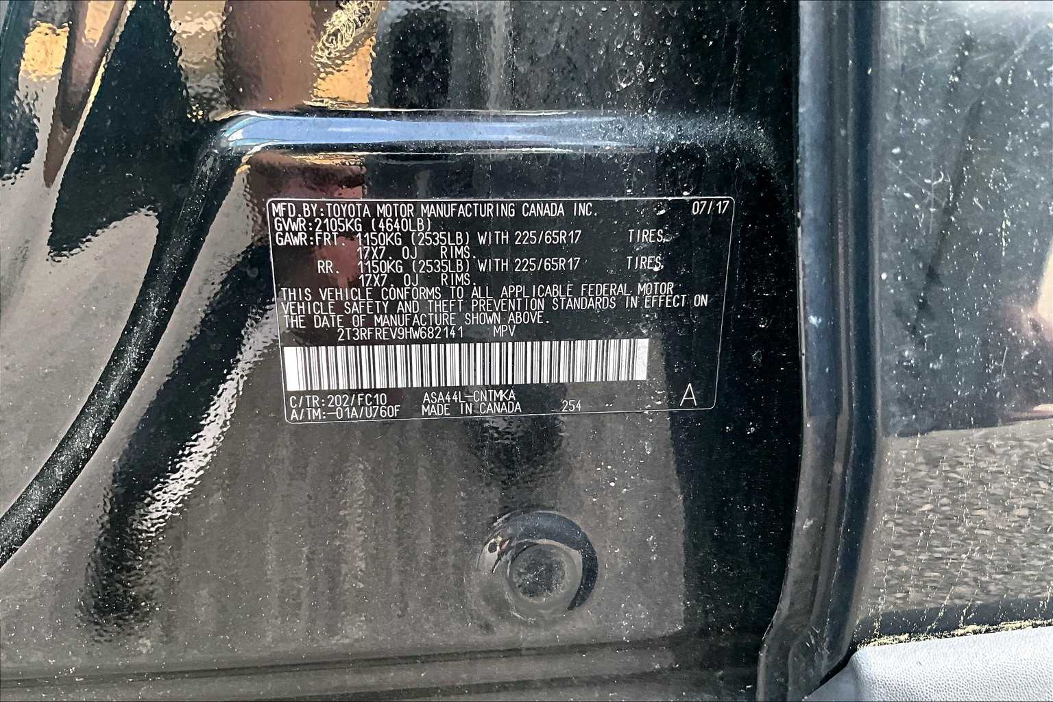 2017 Toyota RAV4 XLE - Photo 6