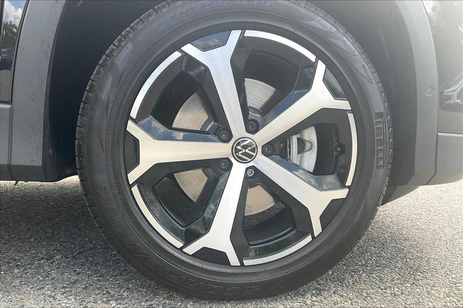 2025 Volkswagen Tiguan SE - Photo 7
