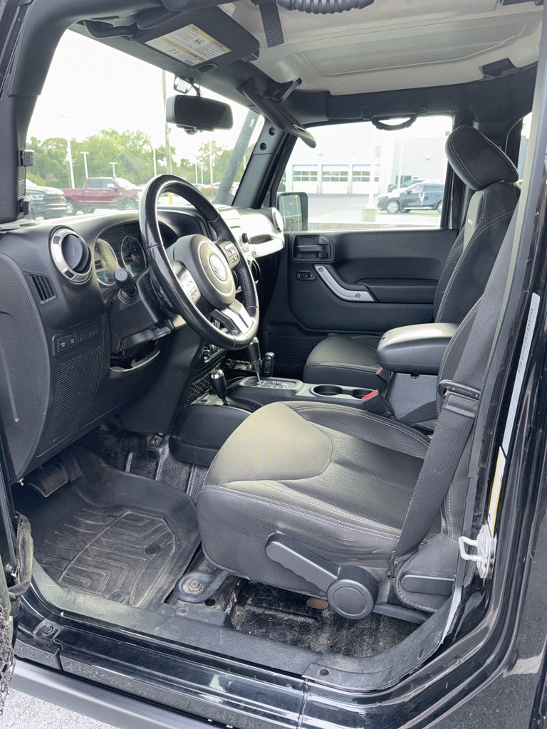 2017 Jeep Wrangler Unlimited Rubicon - Photo 10