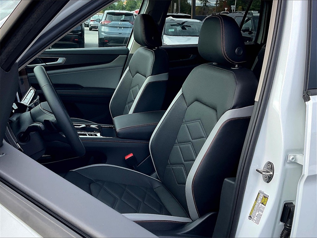 2025 Volkswagen Atlas 2.0T Peak Edition - Photo 11