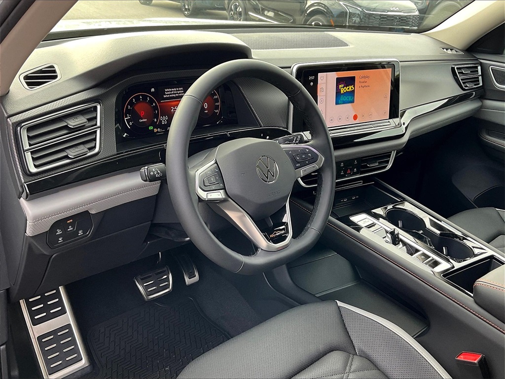 2025 Volkswagen Atlas 2.0T Peak Edition - Photo 9