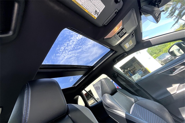 2021 Toyota RAV4 Hybrid XSE - Photo 18