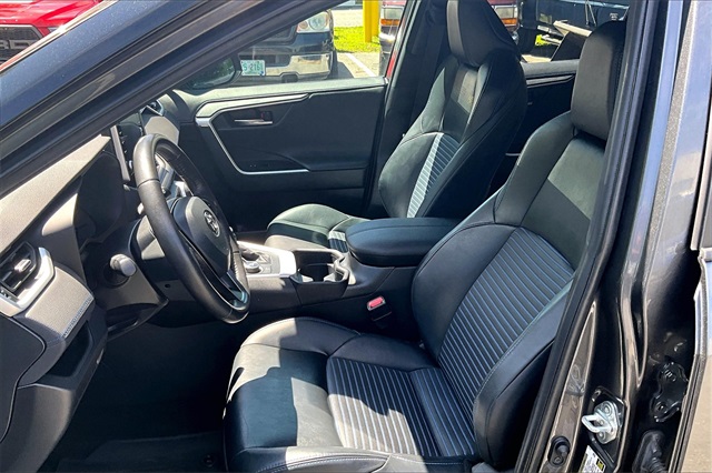 2021 Toyota RAV4 Hybrid XSE - Photo 21