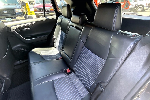 2021 Toyota RAV4 Hybrid XSE - Photo 22