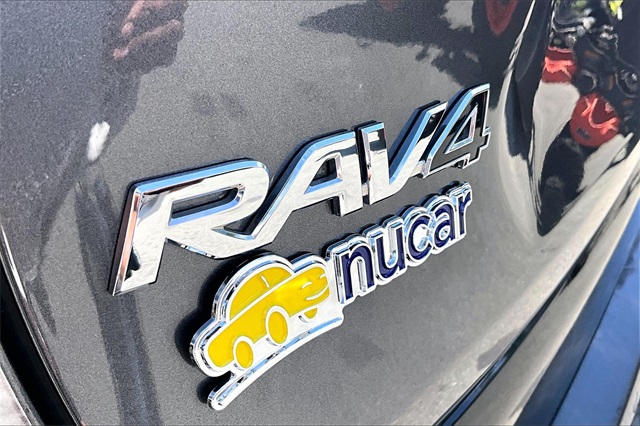 2021 Toyota RAV4 Hybrid XSE - Photo 8